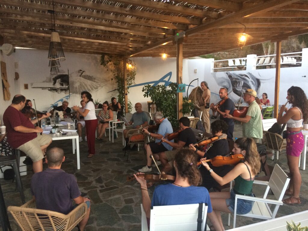 Project BRIAM - Εστουδιαντίνα Κυκλάδων